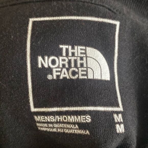 Like new The North Face Men Long Sleeve Tee Size Medium - Picture 3 of 5